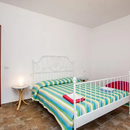 Διαμέρισμα Casa Alloro, Ac, Wifi, Νάρνη